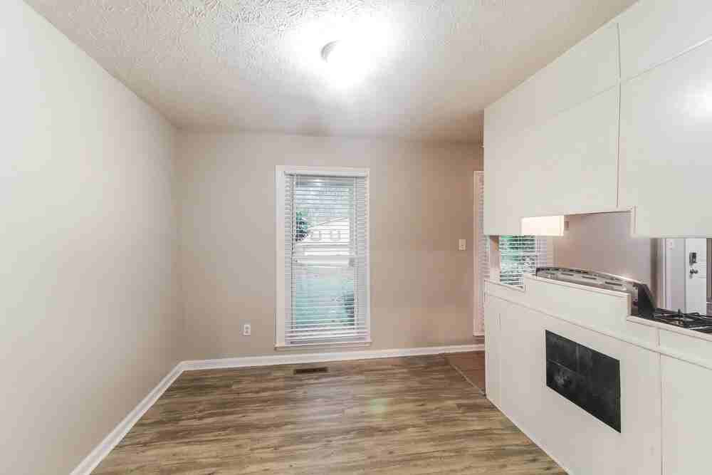 2495 Zane Dr Sw - Photo 7 of 18