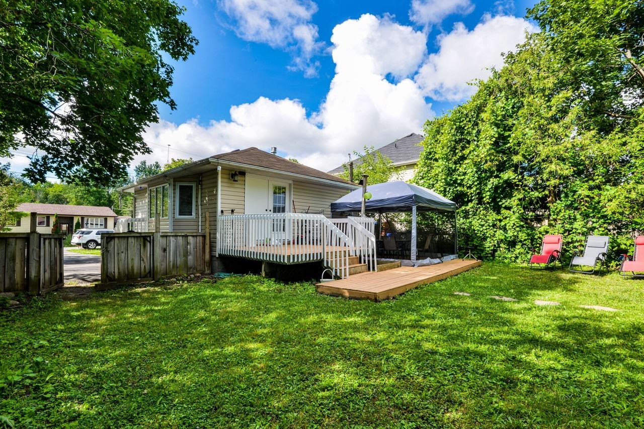 752 Chestnut St - Photo 4 of 13