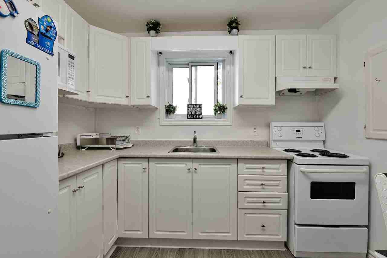 752 Chestnut St - Photo 7 of 13