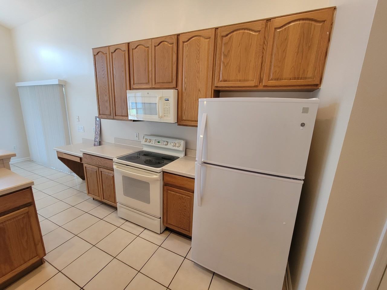 3126 Stonehurst Cir - Photo 3 of 20