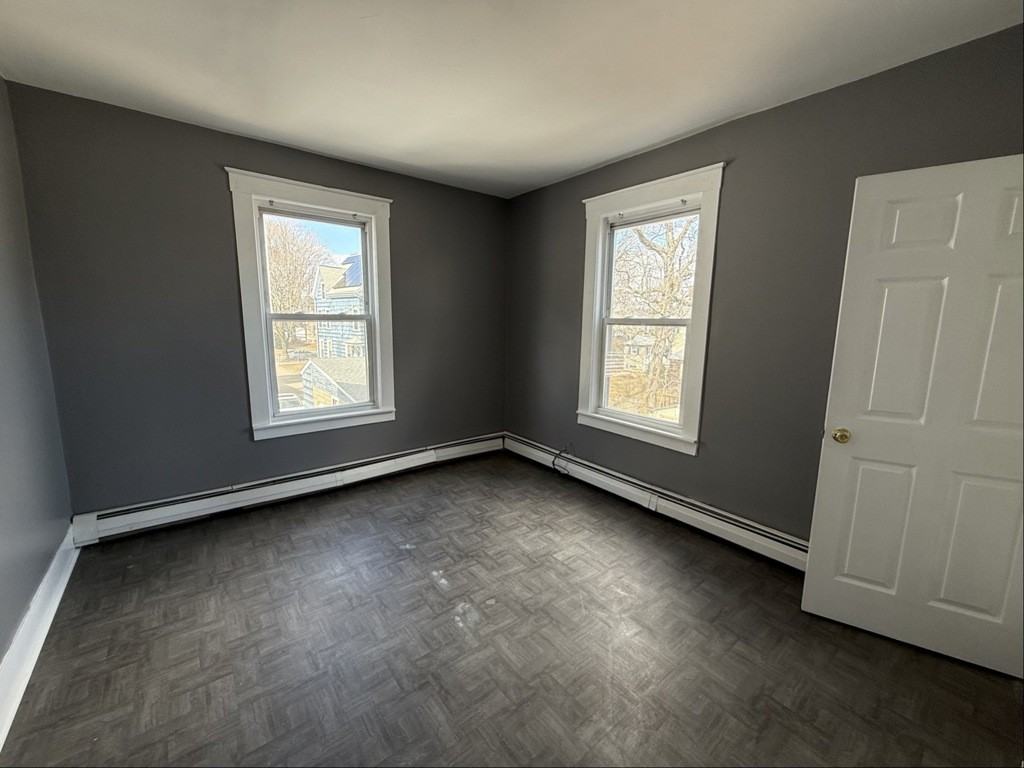 27 Carleton Ave #2ndFL - Photo 7 of 14