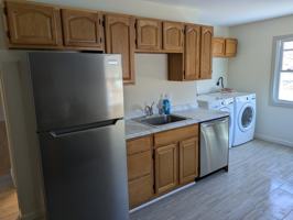 featured image of 1 Inchcliffe Dr #1A