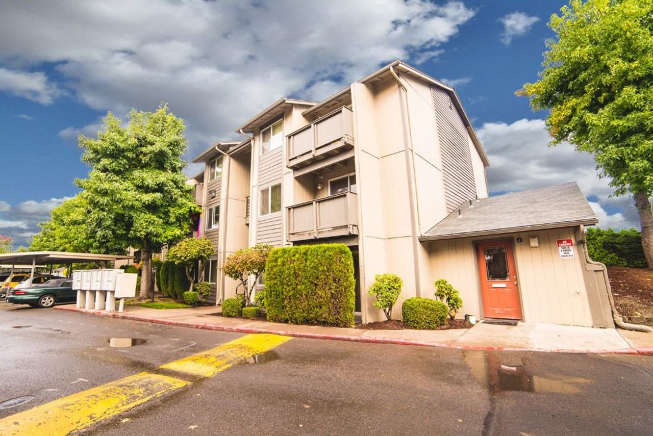 4030 LA PALMS LANE NE - Photo 7 of 21