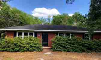 featured image of 208 Rose Ave