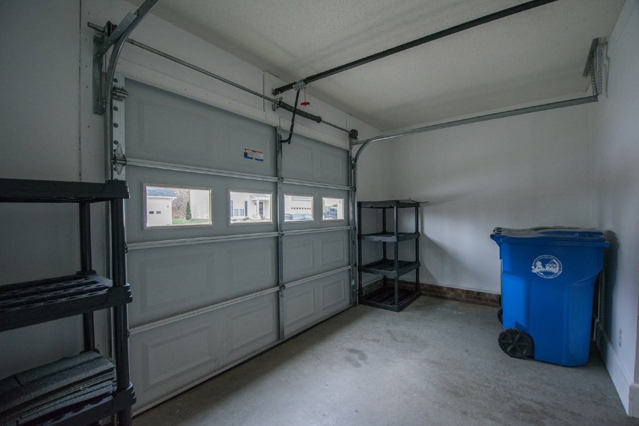 32 N Sunberry Trl - Photo 2 of 35