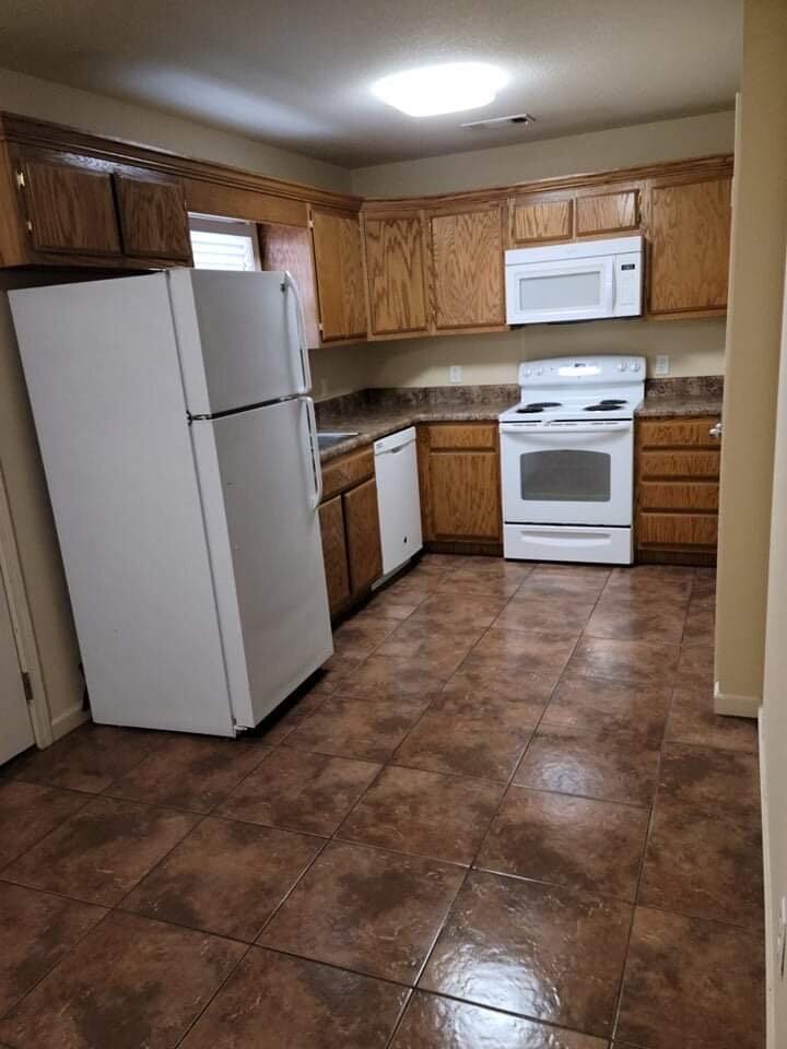 White Buffalo Apartments #21 - Photo 2 of 7