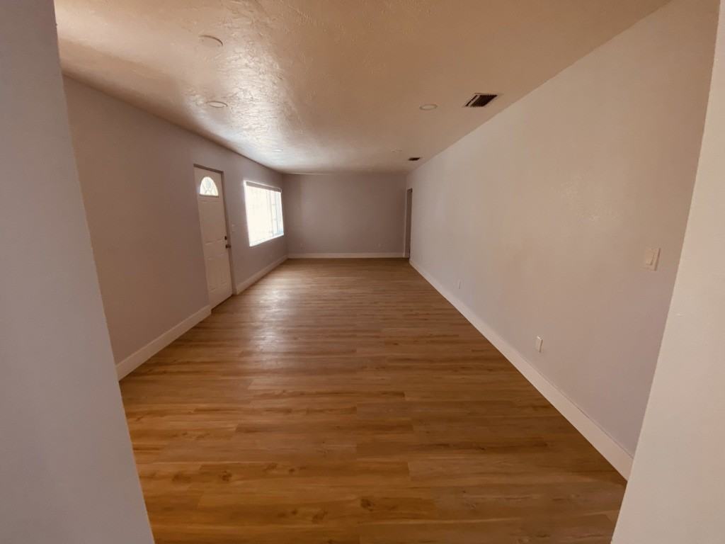 131 W Atwater Ave - Photo 4 of 19