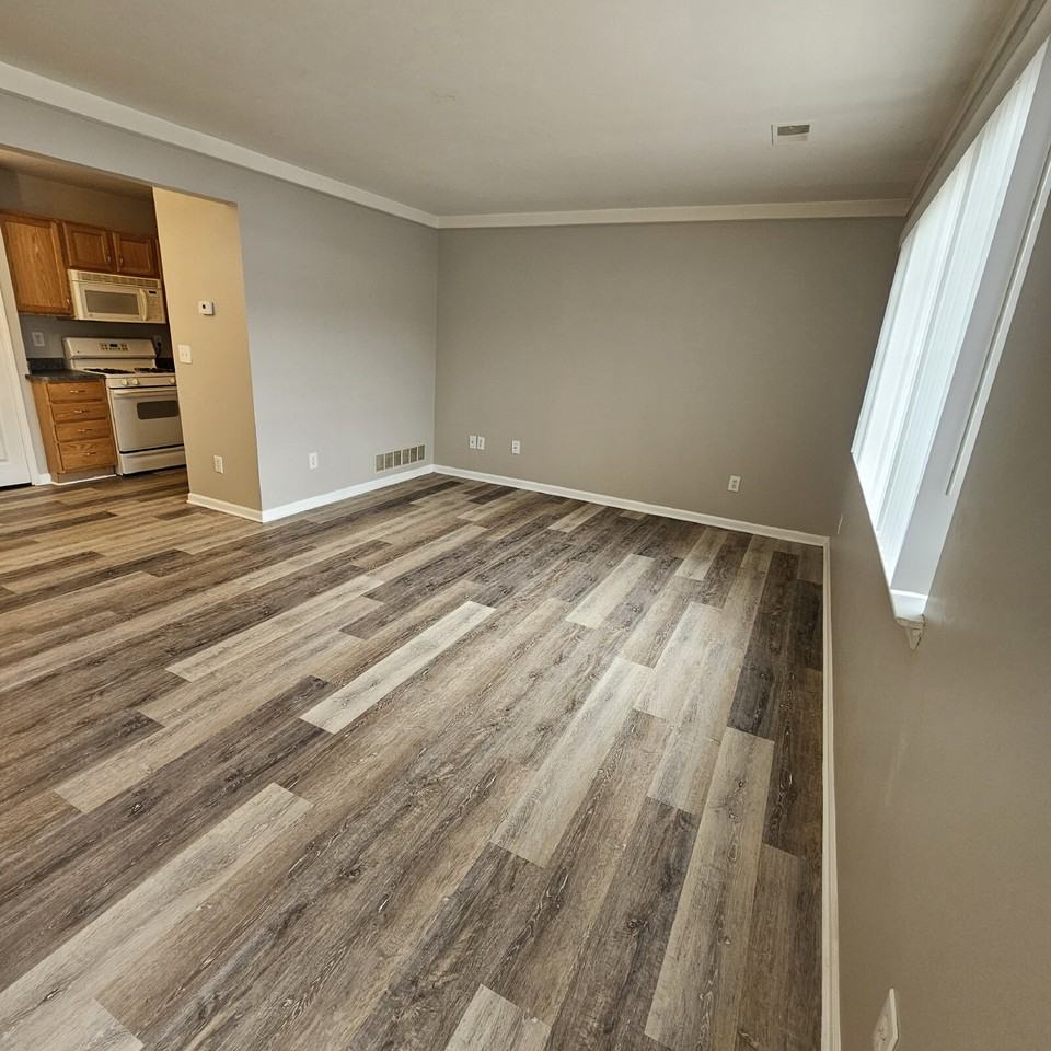 29710 Amy Ln - Photo 4 of 19