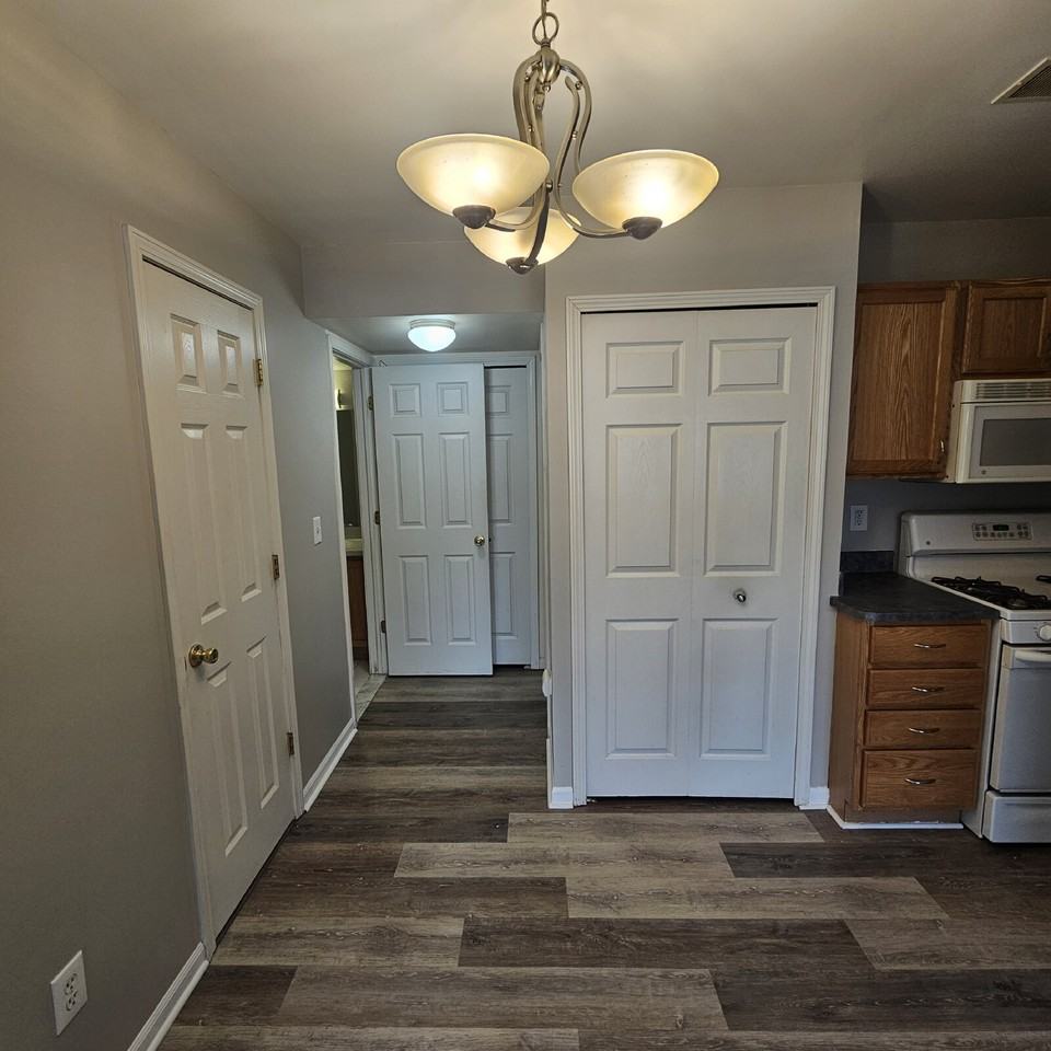 29710 Amy Ln - Photo 6 of 19