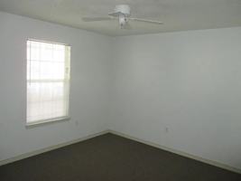 featured image of 916 Valley Rd