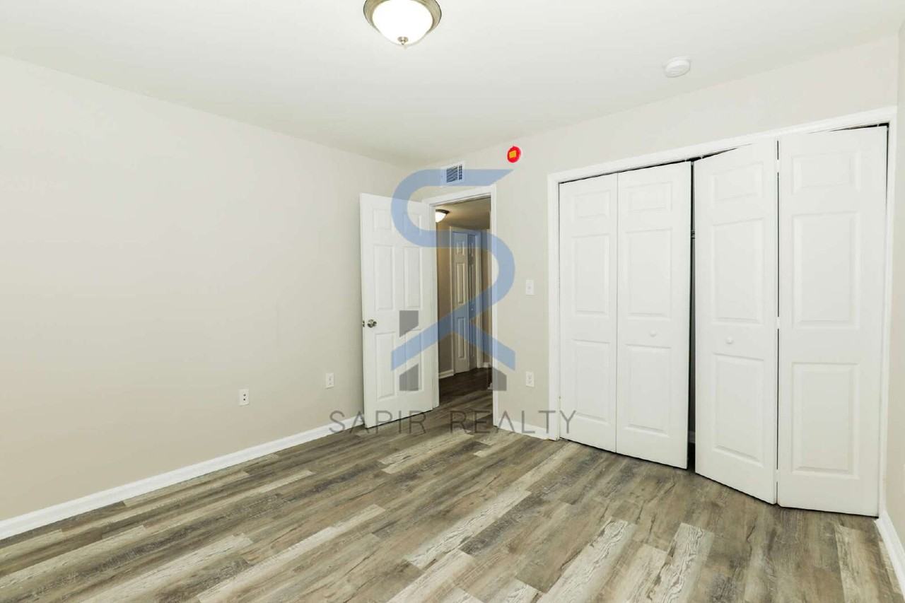 166 Anderson Ave Nw Apt B06 - Photo 3 of 11