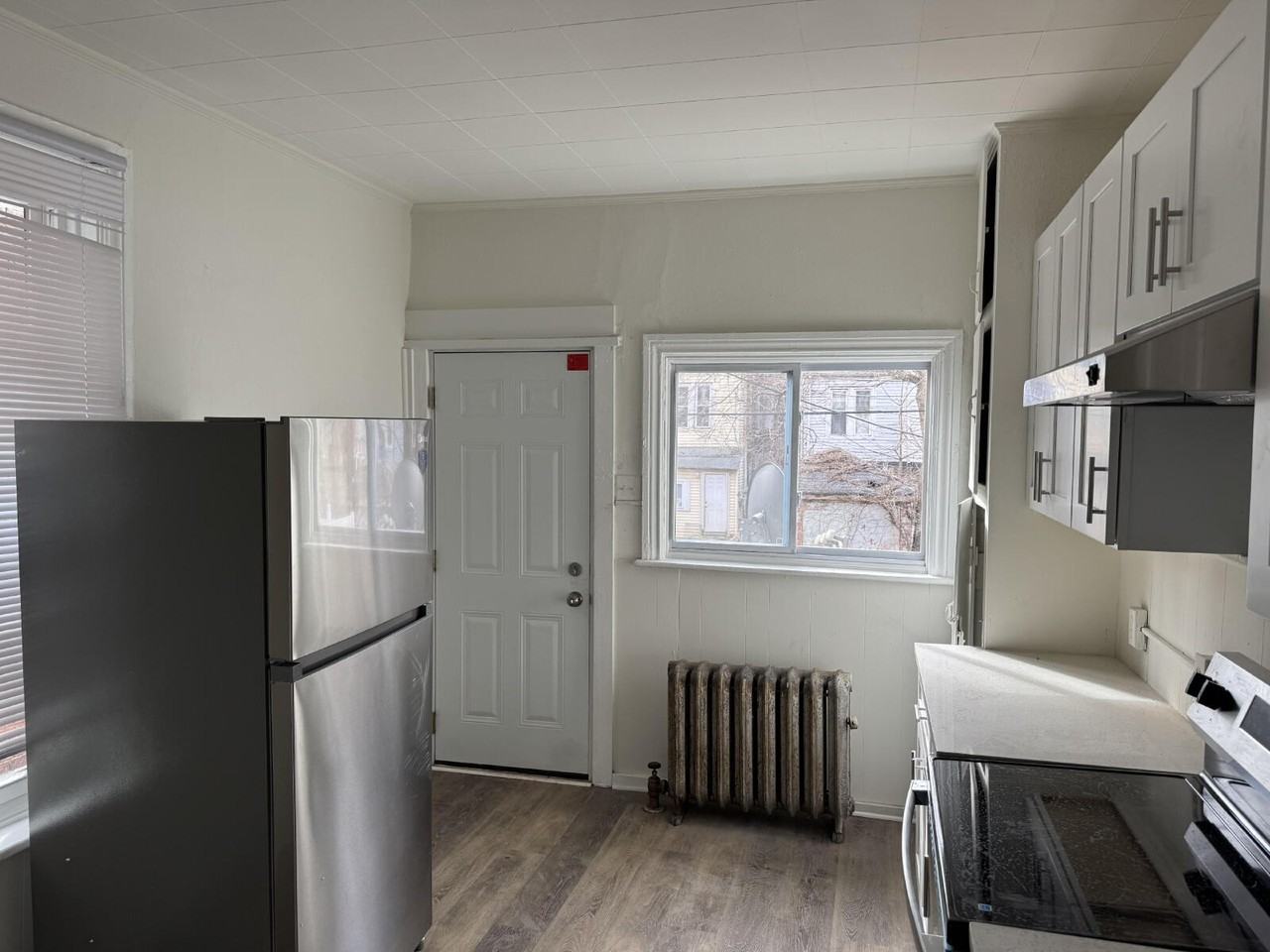 1615 Naudain St - Photo 2 of 11