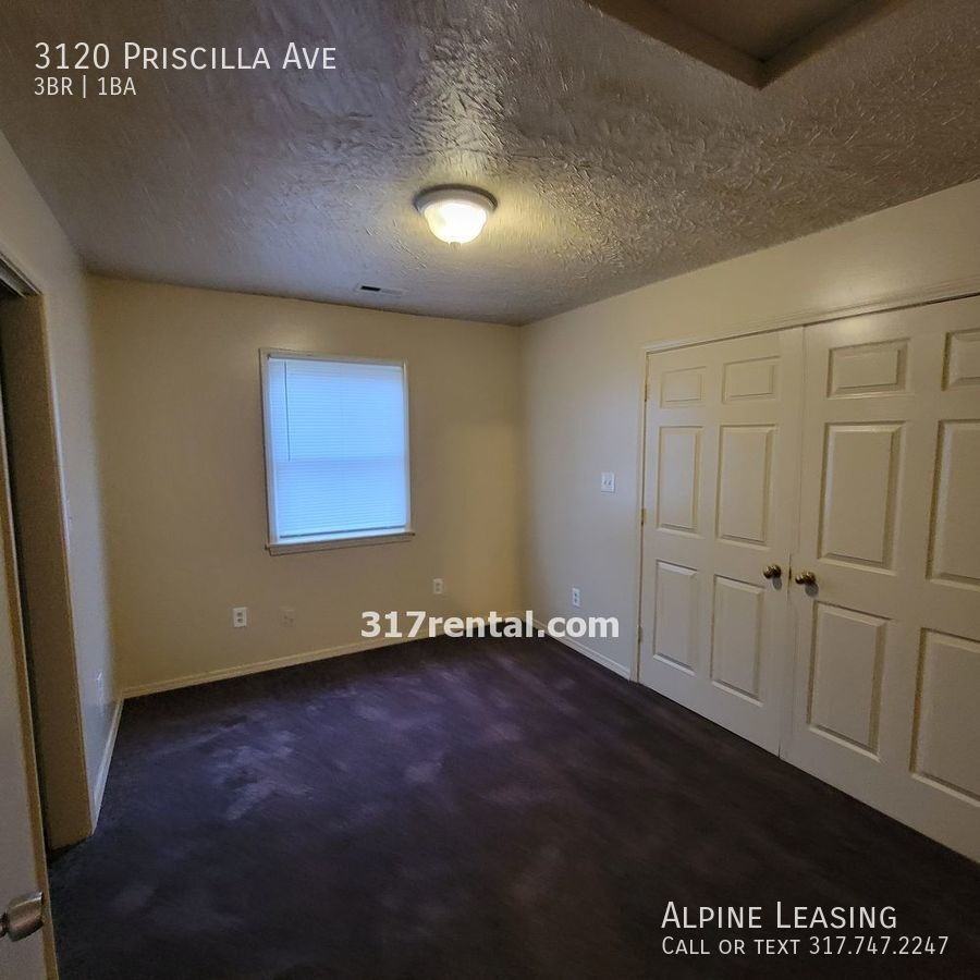 3120 N Priscilla Ave - Photo 4 of 8