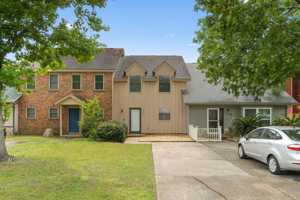 featured image of 216 Cloverdale Blvd #C