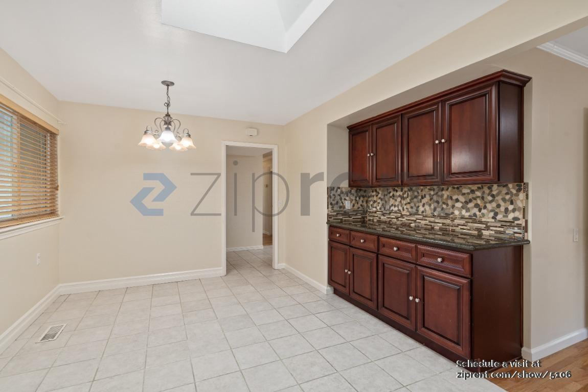 1565 Klamath Dr - Photo 6 of 20