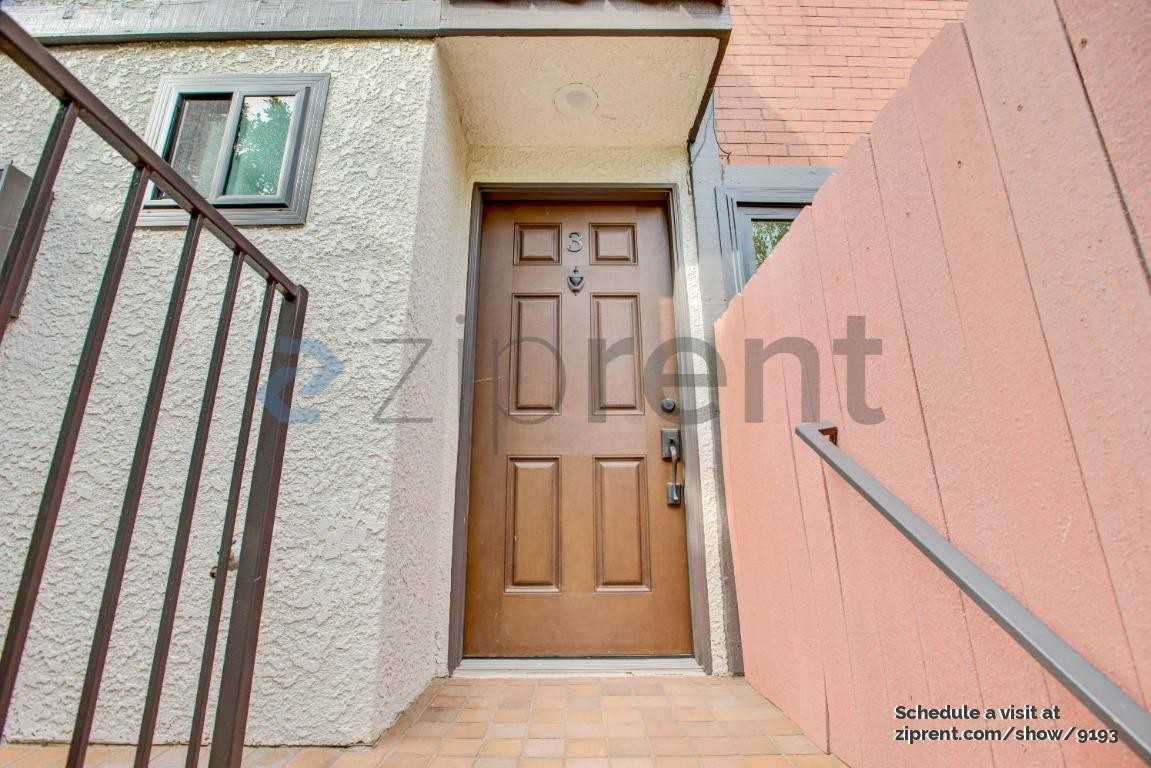 922 Lincoln Blvd #3 - Photo 2 of 17