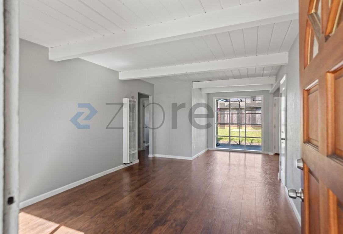 805 Phanor Dr - Photo 5 of 28