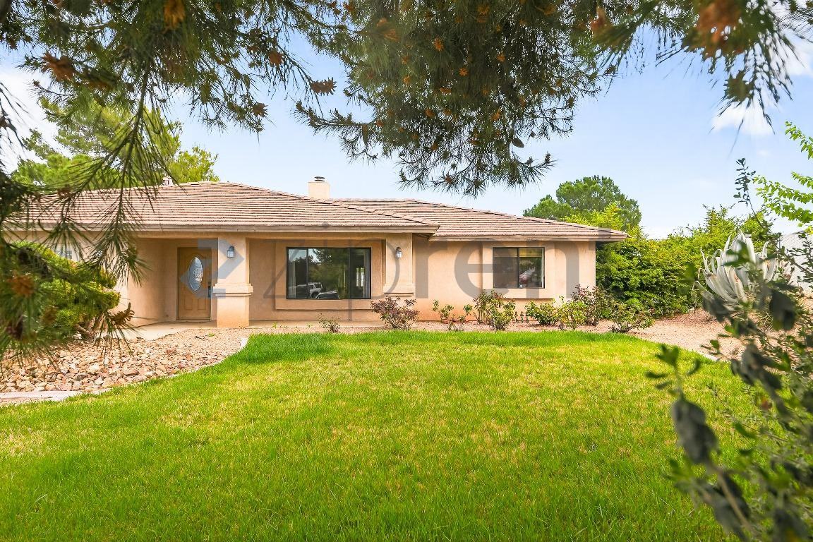 7211 Amanda Way - Photo 2 of 25