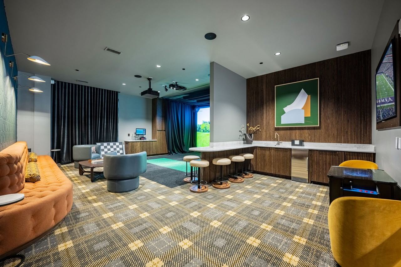 The Winn at Golden Valley - Photo 7 of 33