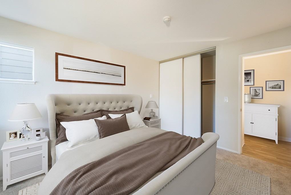 Bridgeport - Photo 7 of 31