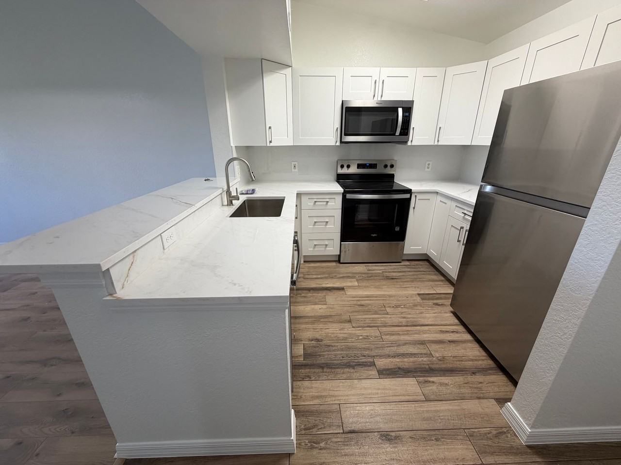 8274 Key Royal Cir - Photo 2 of 25