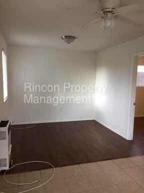 85 Bundren St - Photo 3 of 20