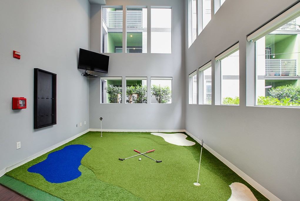 Park Catalina - Photo 5 of 31