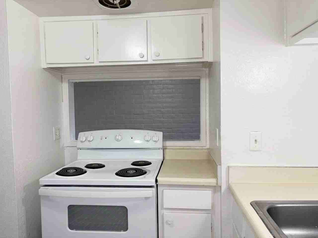 Buenas Luna/Sol 1 Month FREE!!! - Photo 4 of 42