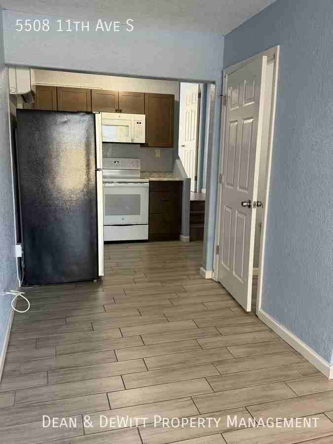 5508 11th Ave S - Photo 6 of 14