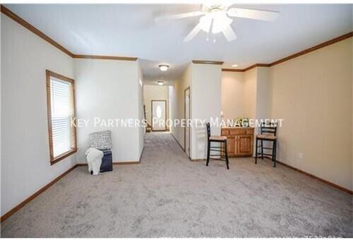 1950 W Surrey St - Photo 2 of 16