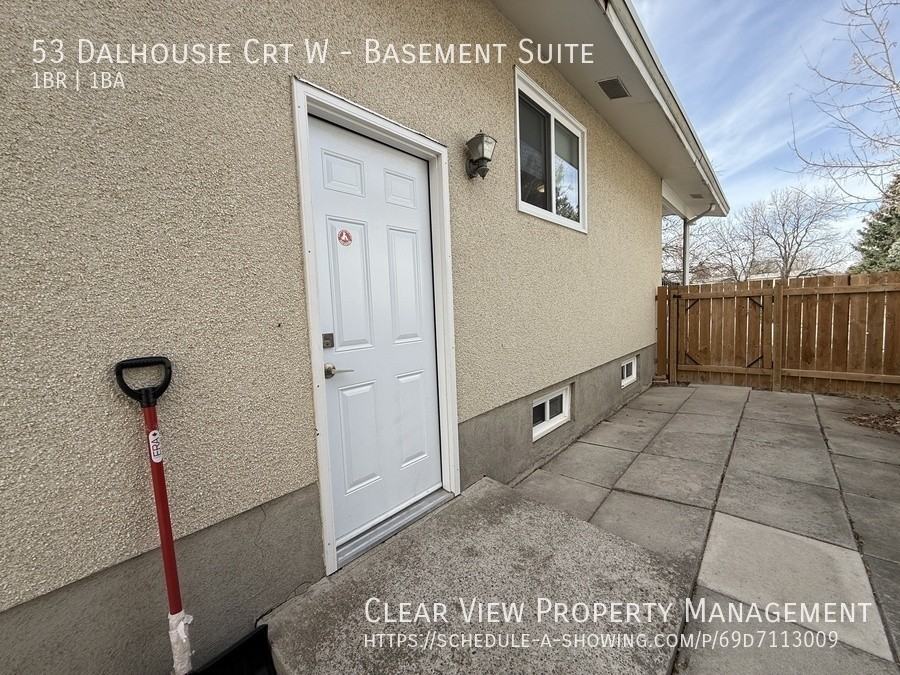 53 Dalhousie Crt W - Photo 2 of 14