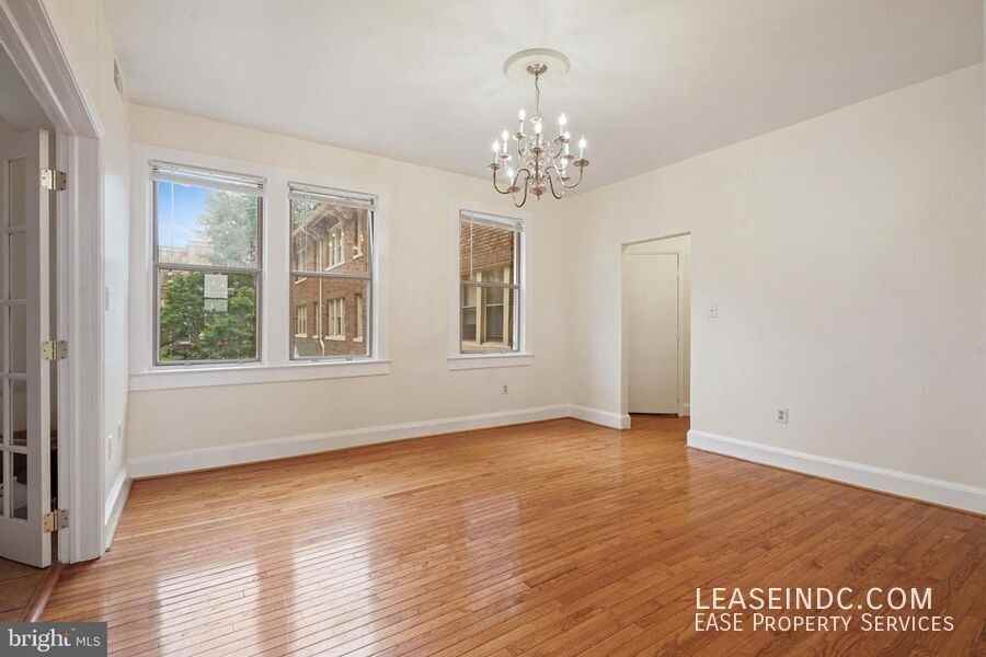 1725 Lanier Pl Nw #29C - Photo 4 of 14