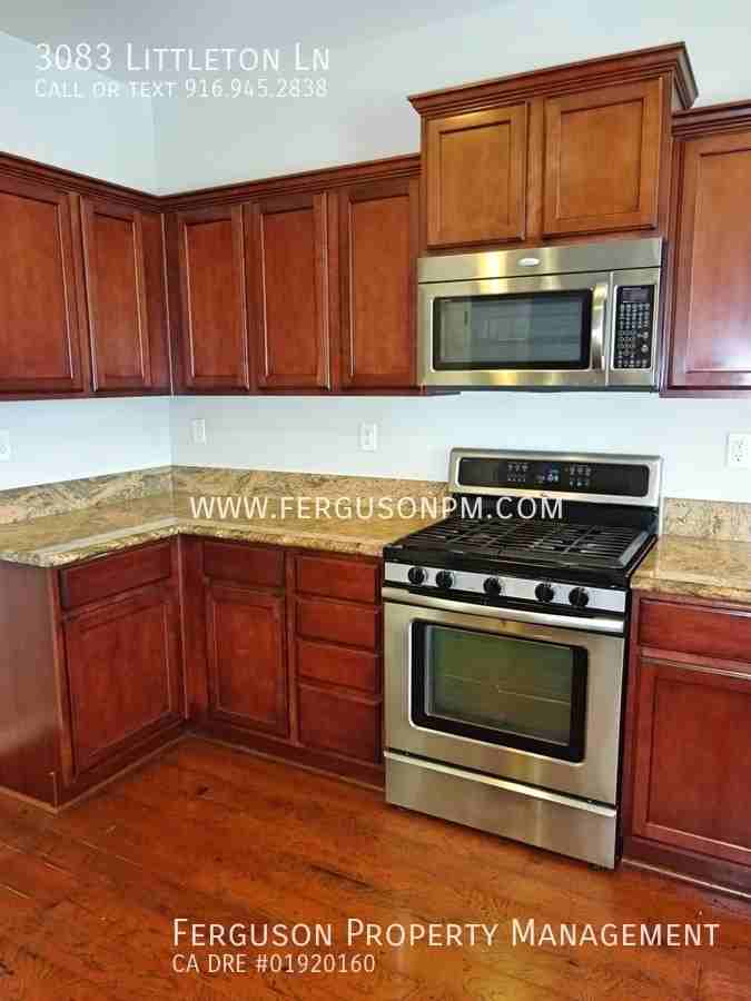 3083 Littleton Ln - Photo 3 of 13