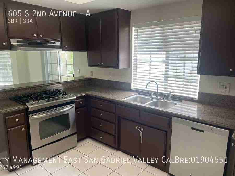 605 S 2nd Ave #A - Photo 4 of 15