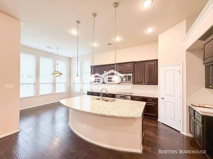 10810 Kennowy Court Ct - Photo 4 of 15