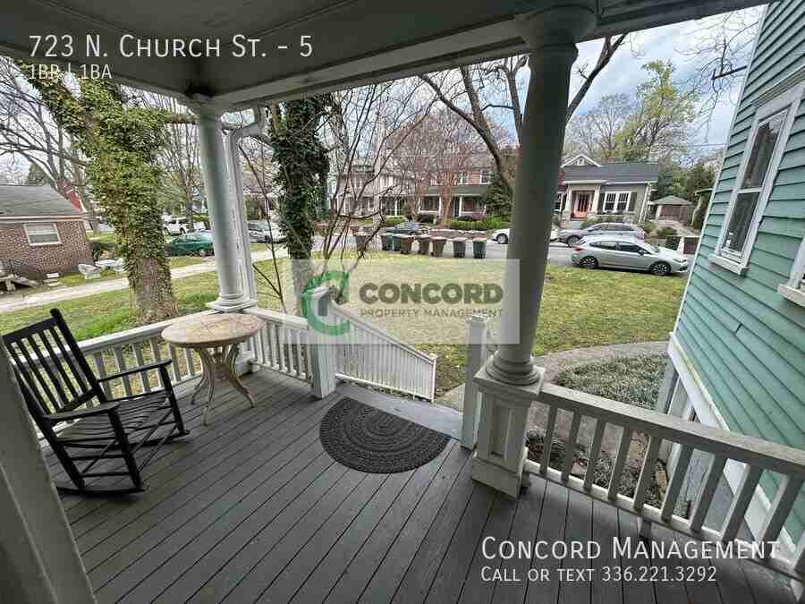 723 N Church St #5 - Photo 3 of 13