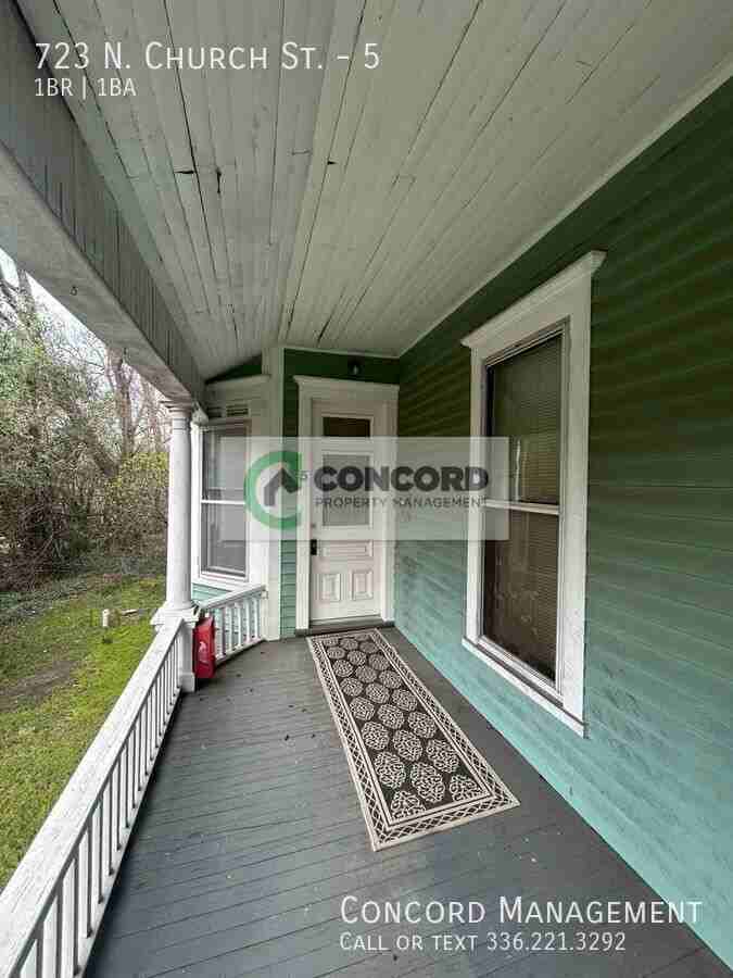 723 N Church St #5 - Photo 4 of 13