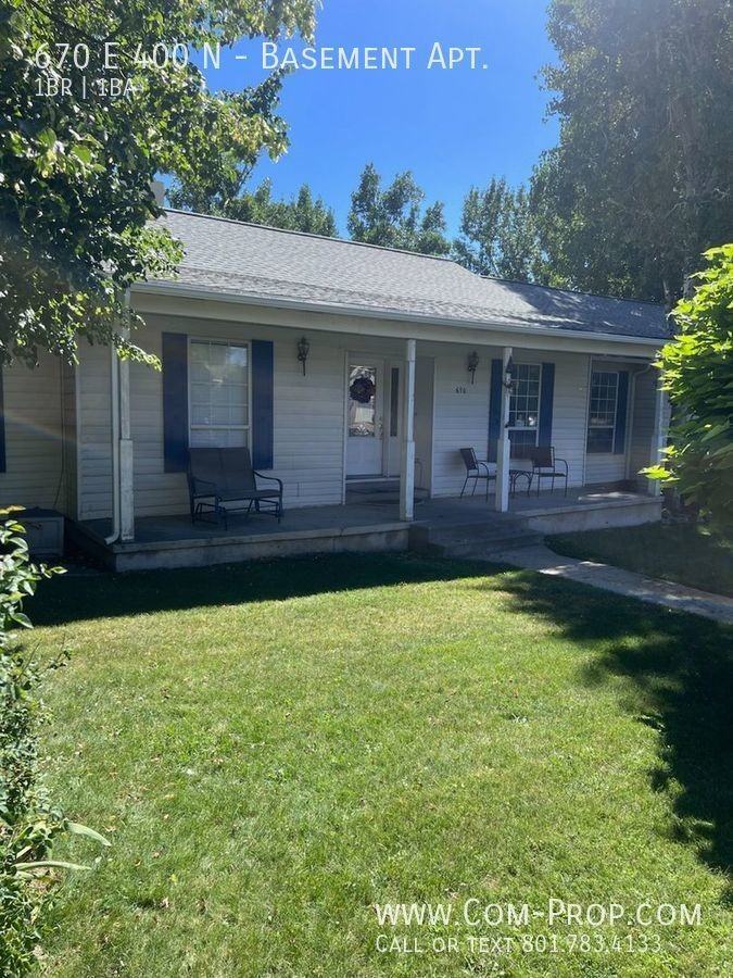 670 E 400 N - Photo 2 of 7