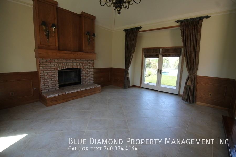 3008 Azahar St - Photo 5 of 30