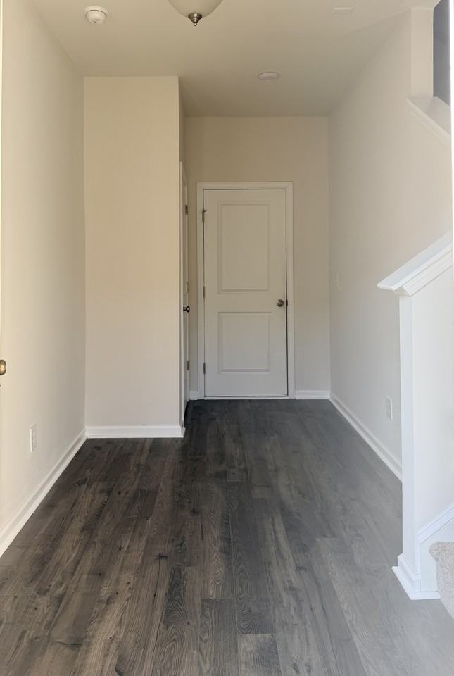 3678 Hidden Valley Cir #3678 - Photo 4 of 32