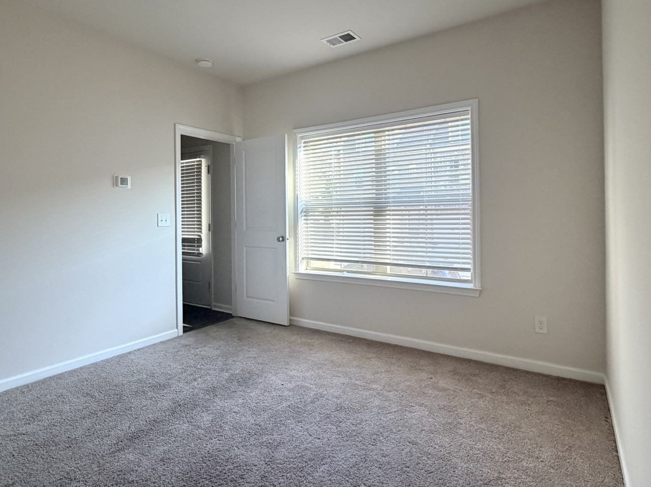 3678 Hidden Valley Cir #3678 - Photo 6 of 32