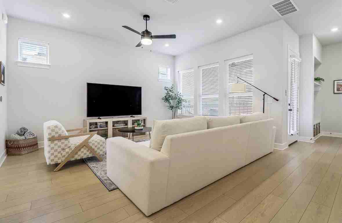 6006 Rangeland Rd #NA - Photo 5 of 50