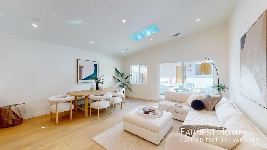 6441 Satsuma Ave #1 - Photo 2 of 20