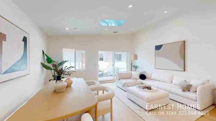 6441 Satsuma Ave #1 - Photo 4 of 20