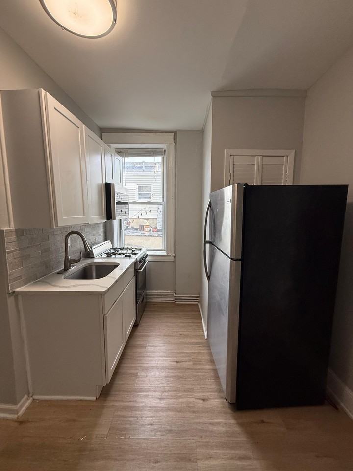 18 Wright Ave #4 - Photo 6 of 6