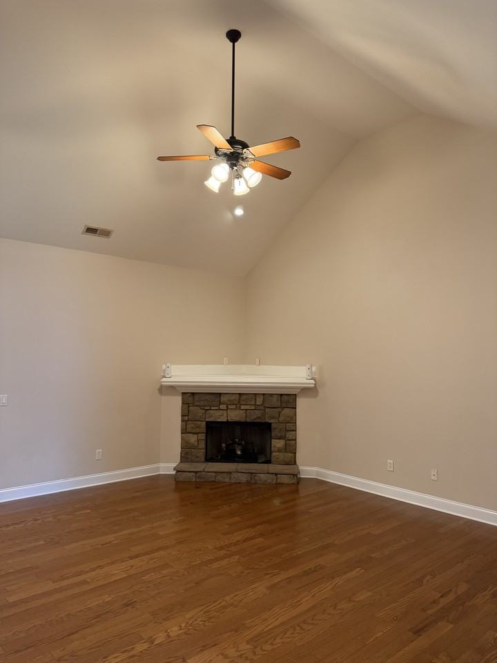 Magnolia Leaf Ln #7656 - Photo 3 of 28