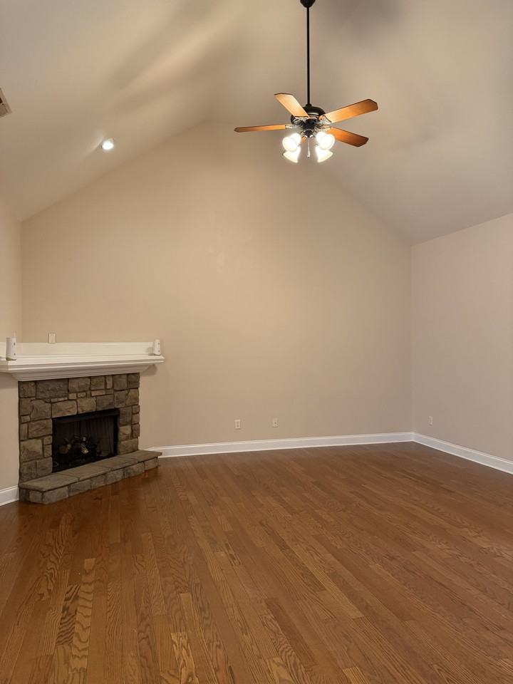 Magnolia Leaf Ln #7656 - Photo 4 of 28