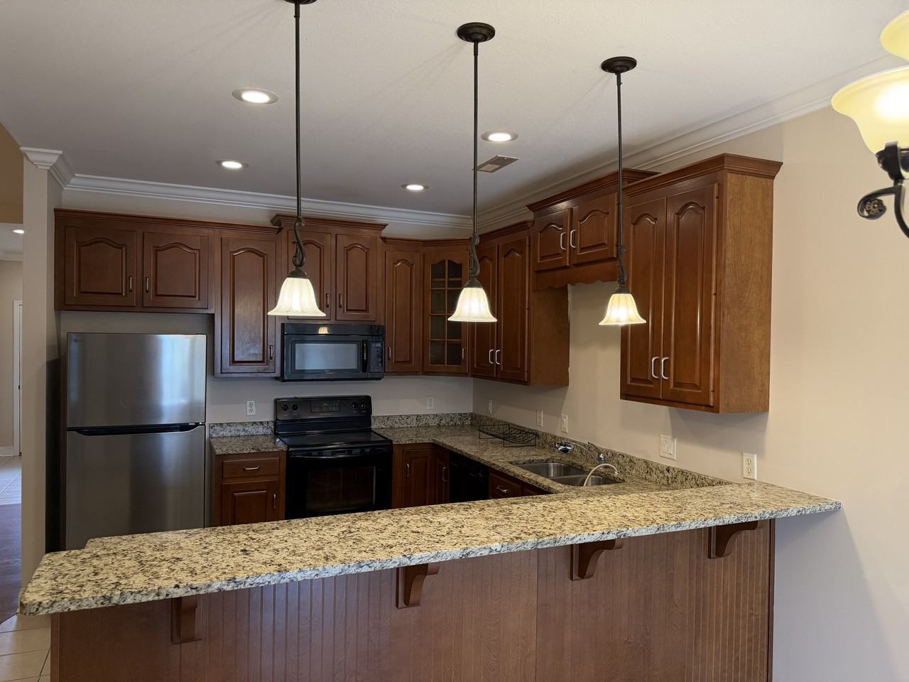 Magnolia Leaf Ln #7656 - Photo 7 of 28