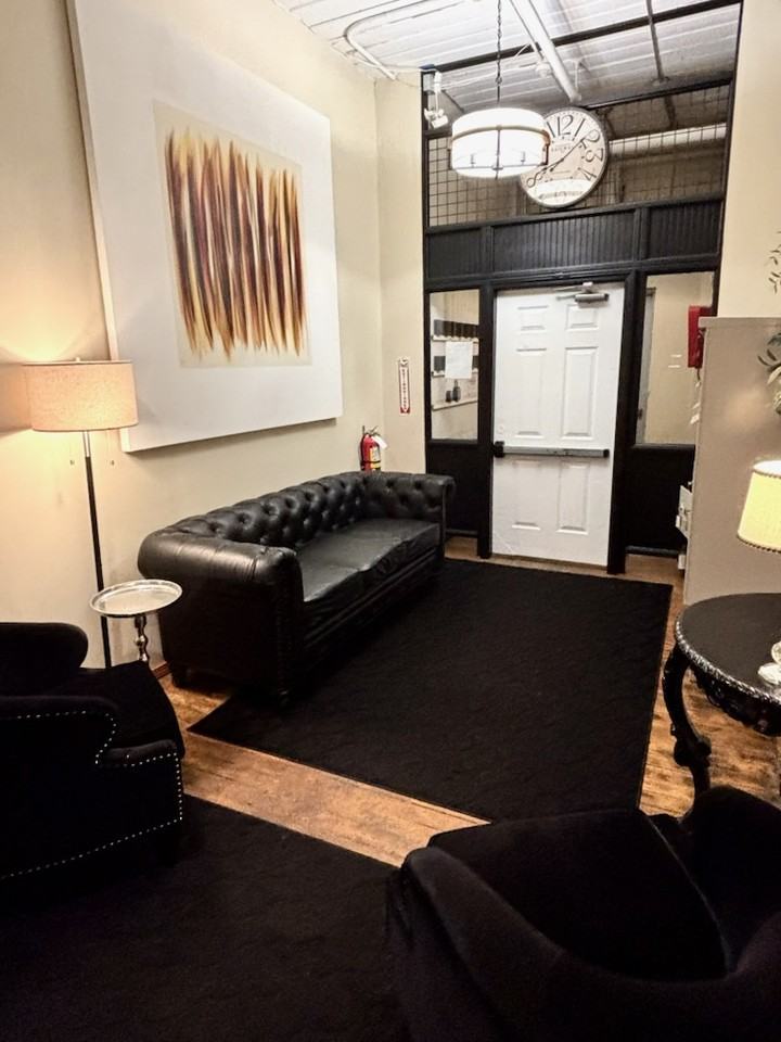 595 Mineral Spring Ave #4 - Photo 6 of 9