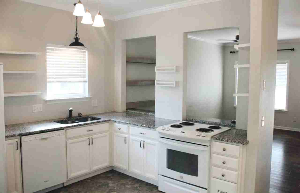 309 S Swain St #NA - Photo 6 of 10